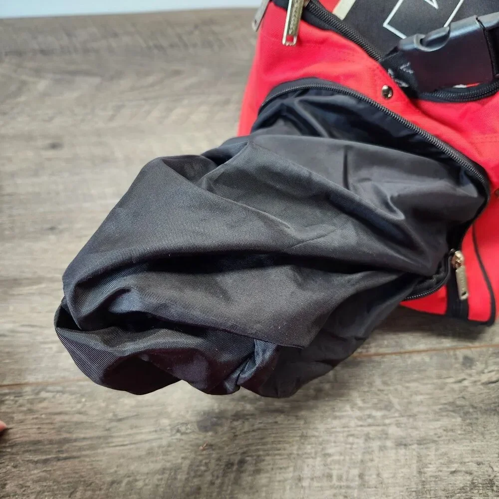 Volkl Duffle Bag Red & Black W/Shoulder Strap Shoe Pocket Made In Sri Lanka Rare